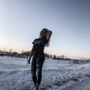 Meet your Posher, Brooke